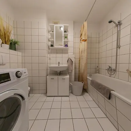 Spreewald-Apartment, 75Qm, 2 Schlafzimmer, Tiefgarage, Balkon, Netflix, Waschtrockner Chociebuż Zewnętrze zdjęcie