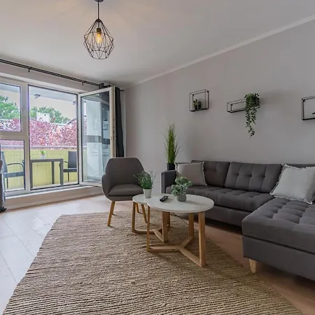 Spreewald-Apartment, 75Qm, 2 Schlafzimmer, Tiefgarage, Balkon, Netflix, Waschtrockner Chociebuż Zewnętrze zdjęcie