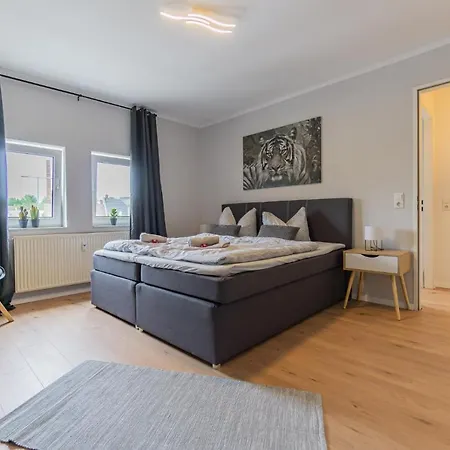 Spreewald-Apartment, 75Qm, 2 Schlafzimmer, Tiefgarage, Balkon, Netflix, Waschtrockner Chociebuż Zewnętrze zdjęcie