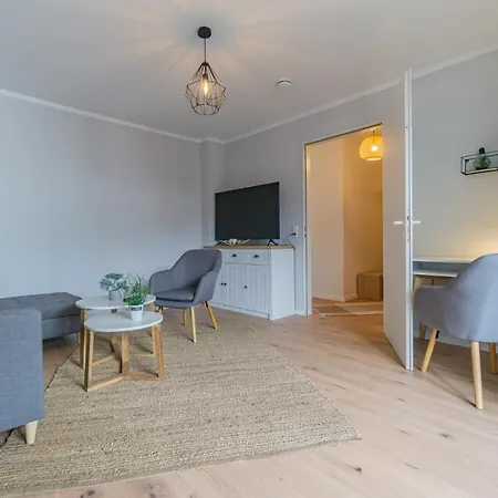 Spreewald-Apartment, 75Qm, 2 Schlafzimmer, Tiefgarage, Balkon, Netflix, Waschtrockner Chociebuż Zewnętrze zdjęcie