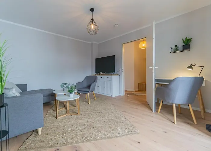 Spreewald-Apartment, 75Qm, 2 Schlafzimmer, Tiefgarage, Balkon, Netflix, Waschtrockner